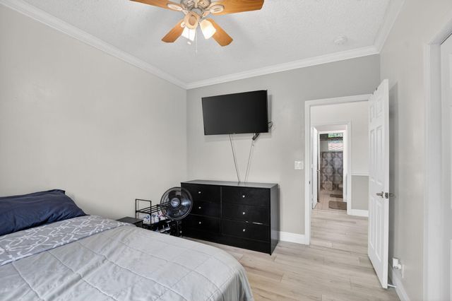 5278 Indianwood Village Lane, Lake Worth, FL 33463