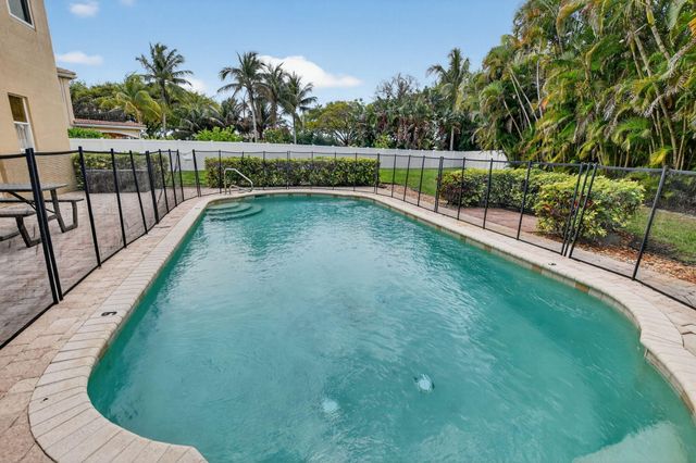 5278 Indianwood Village Lane, Lake Worth, FL 33463