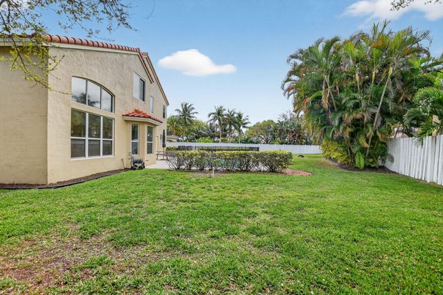 5278 Indianwood Village Lane, Lake Worth, FL 33463