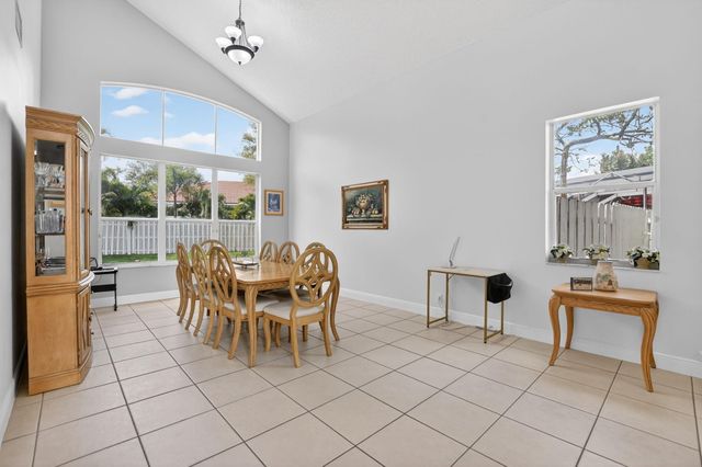 5278 Indianwood Village Lane, Lake Worth, FL 33463