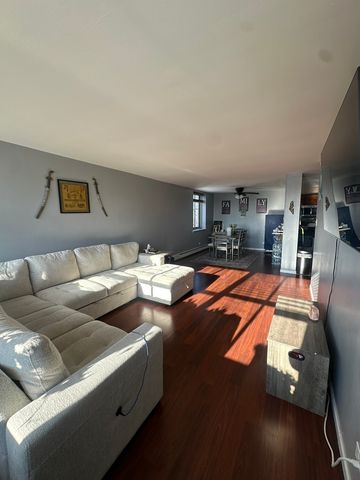 9725 S Karlov Avenue 401, Oak Lawn, IL 60453