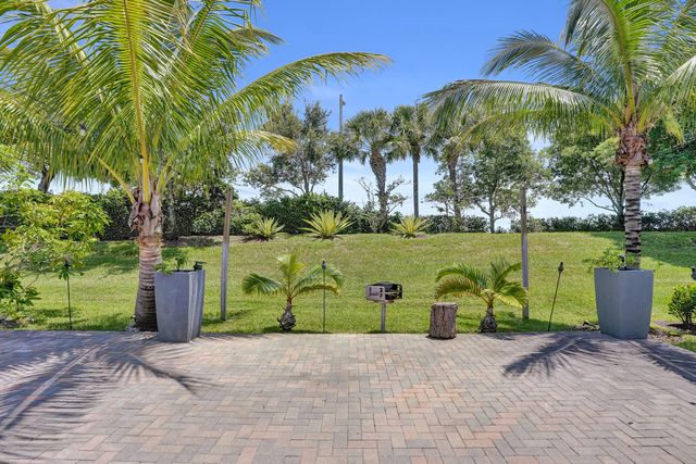 11405 Solstice Circle, Parkland, FL 33076