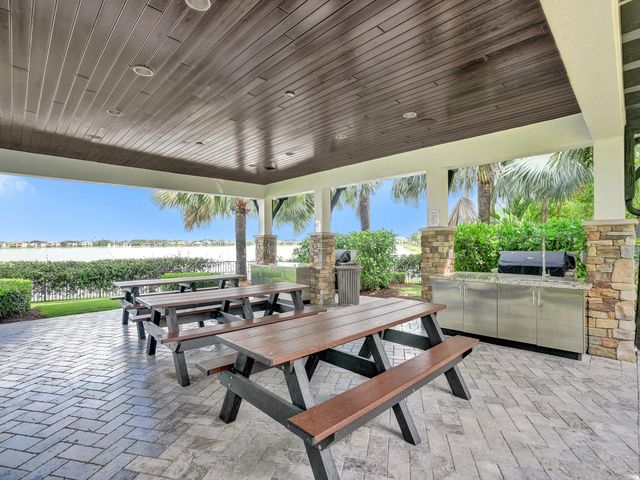 11405 Solstice Circle, Parkland, FL 33076