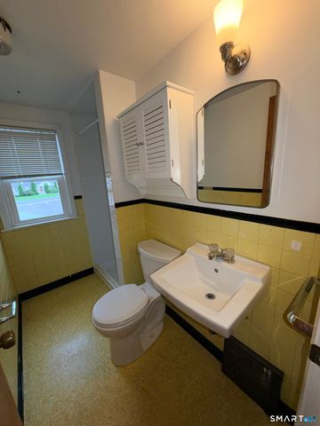 25 Federal Street, Stratford, CT 06614