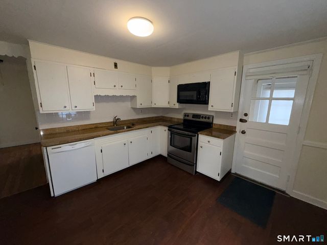 25 Federal Street, Stratford, CT 06614