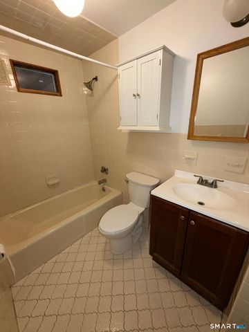 25 Federal Street, Stratford, CT 06614