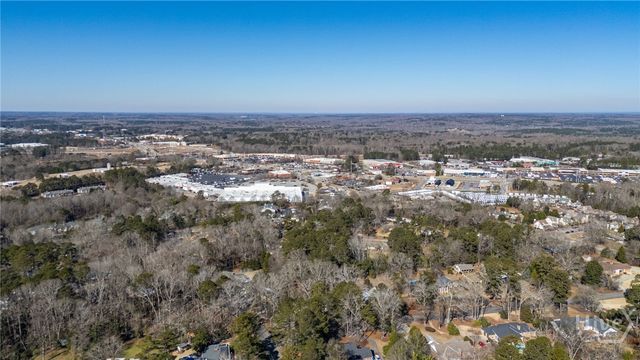 196 Avalon Drive, Athens, GA 30606