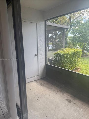 1815 NW 56th Ter 15, Lauderhill, FL 33313