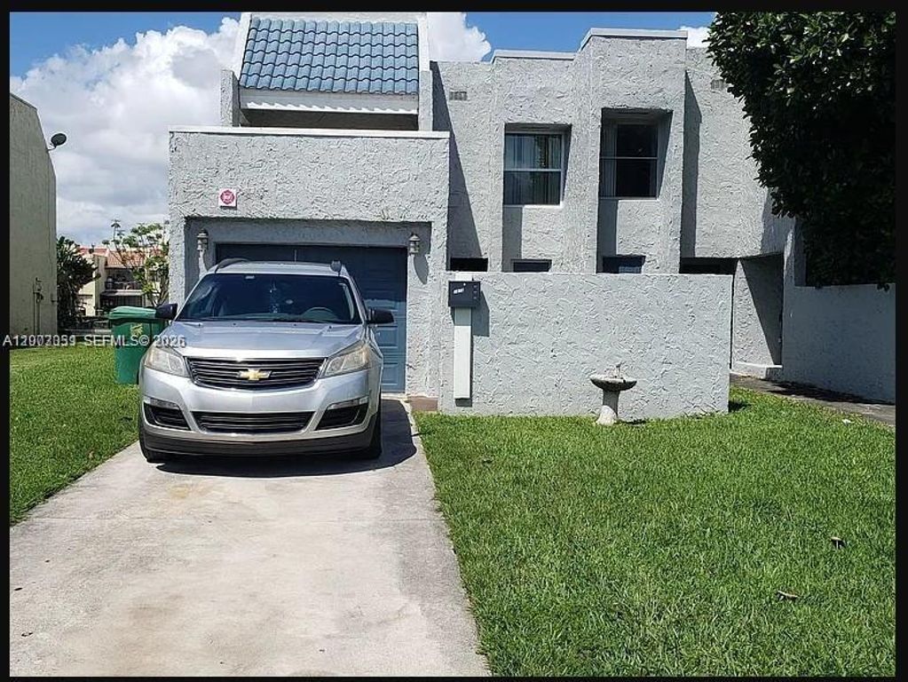 1815 NW 56th Ter 15, Lauderhill, FL 33313