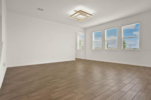 8114 SAYINGS DRIVE, Winter Garden, FL 34787