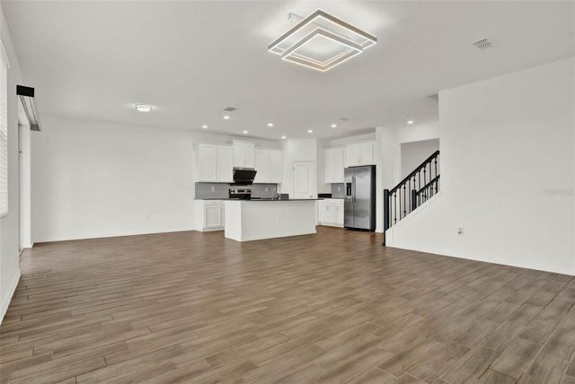 8114 SAYINGS DRIVE, Winter Garden, FL 34787