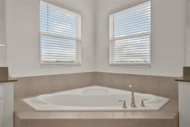 8114 SAYINGS DRIVE, Winter Garden, FL 34787