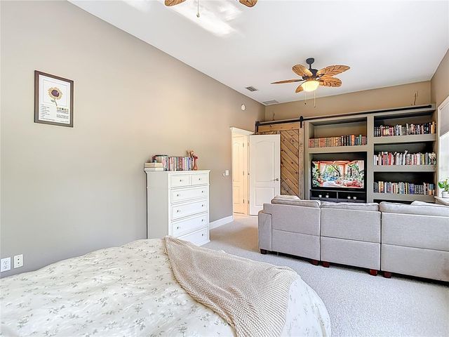 2425 VALRICO FOREST DRIVE, Valrico, FL 33594