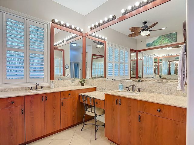 2425 VALRICO FOREST DRIVE, Valrico, FL 33594