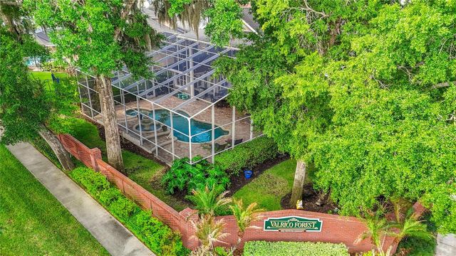 2425 VALRICO FOREST DRIVE, Valrico, FL 33594