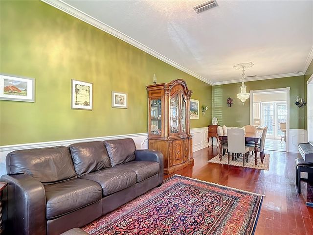 2425 VALRICO FOREST DRIVE, Valrico, FL 33594