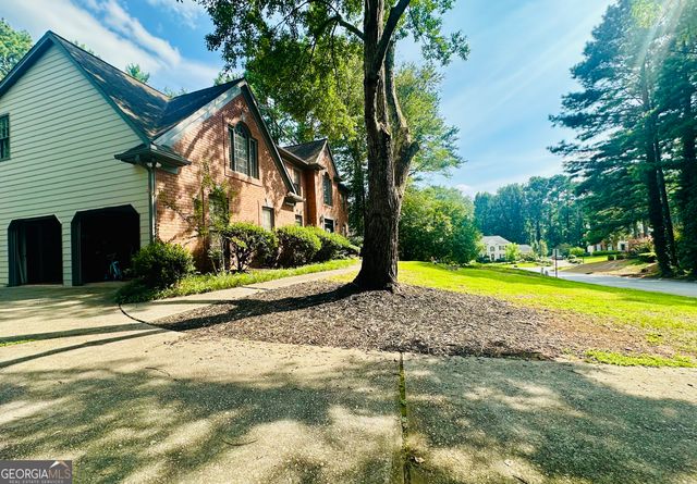 319 Brookmeade Way, Lawrenceville, GA 30043
