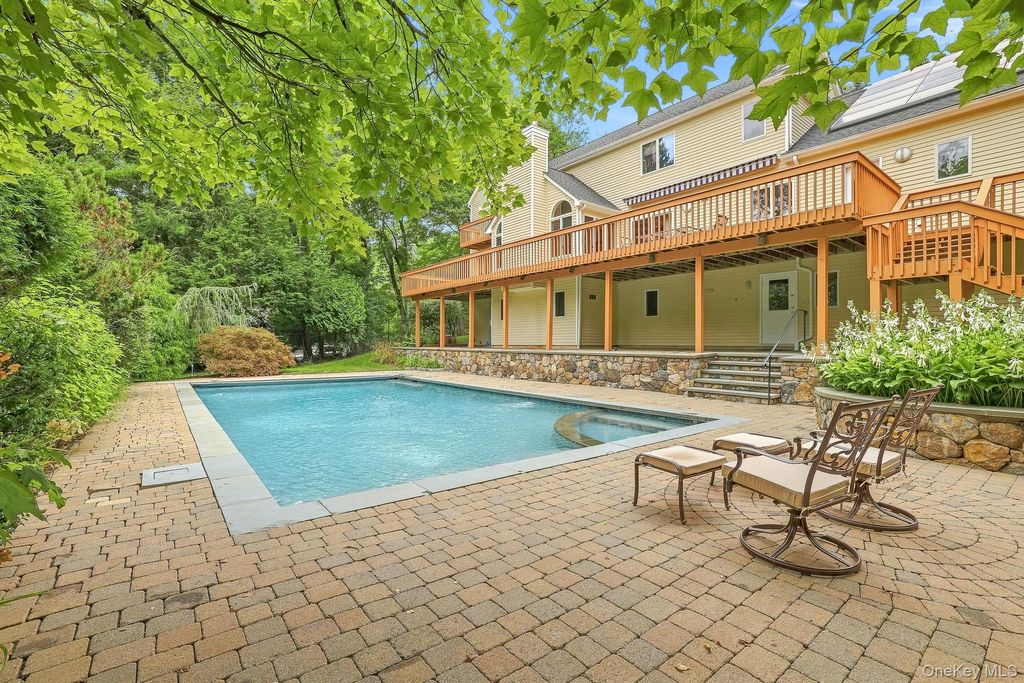 48 Random Farms Circle, Chappaqua, NY 10514 — photo 2