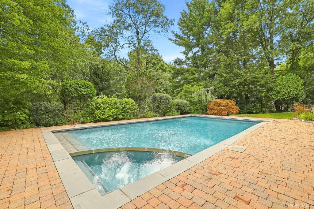 48 Random Farms Circle, Chappaqua, NY 10514 — photo 3
