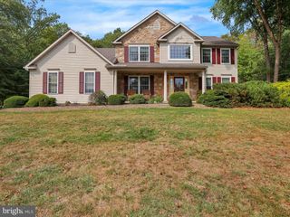 111 OVERLOOK RD, Morgantown, PA 19543