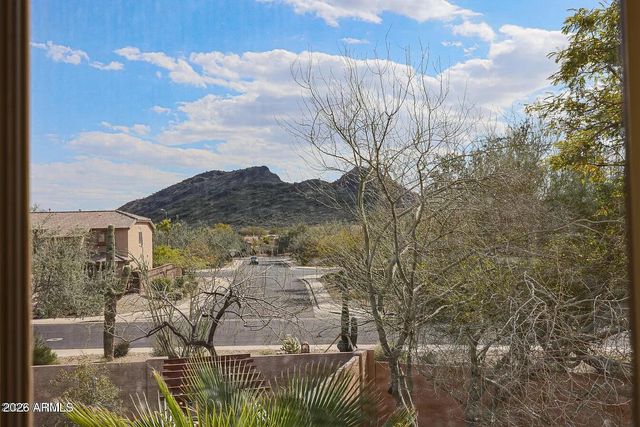 5929 W BLUE SKY Drive, Phoenix, AZ 85083
