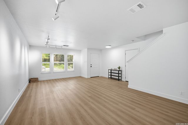 11 Viaduct Post, San Antonio, TX 78240