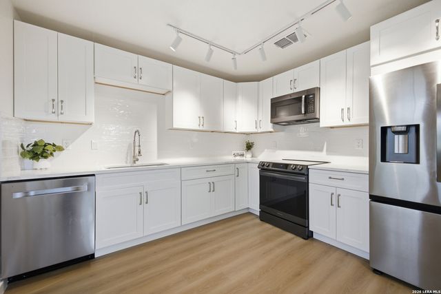 11 Viaduct Post, San Antonio, TX 78240