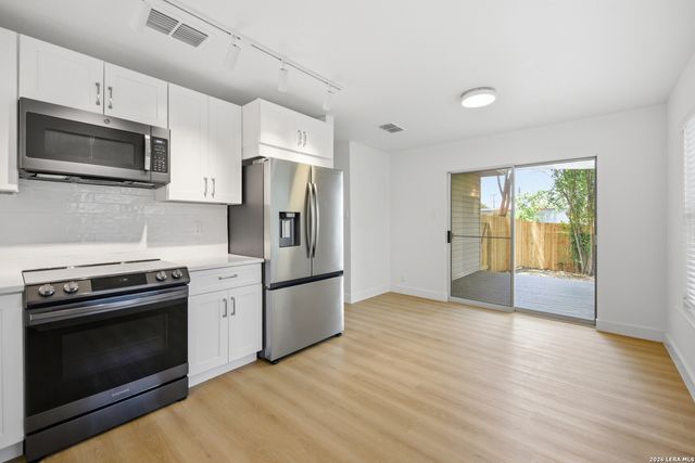 11 Viaduct Post, San Antonio, TX 78240