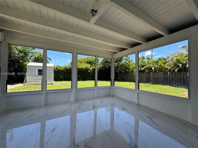 919 NE 4th Court, Hallandale Beach, FL 33009