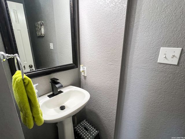 12903 Prairie Falcon, San Antonio, TX 78233