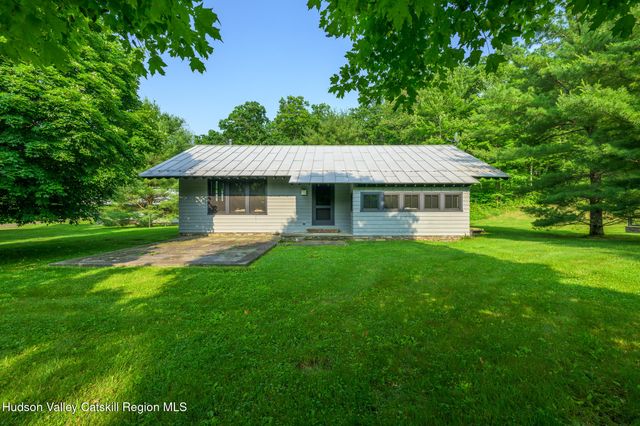 890 Bald Mountain Road, Austerlitz, NY 12017