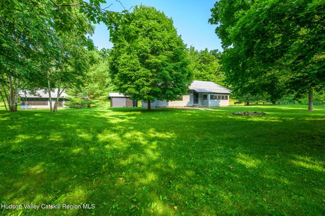 890 Bald Mountain Road, Austerlitz, NY 12017