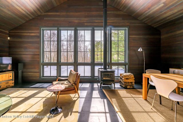 890 Bald Mountain Road, Austerlitz, NY 12017