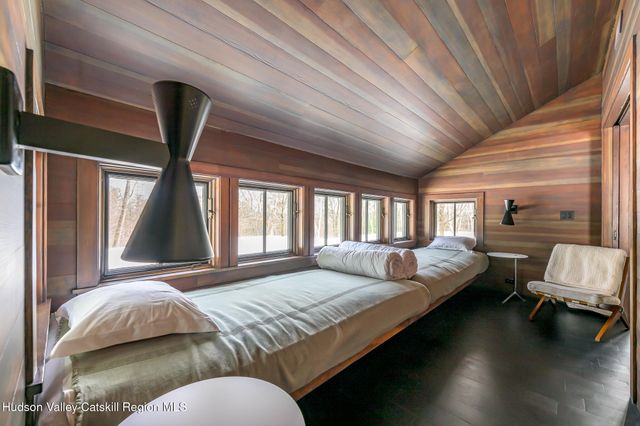 890 Bald Mountain Road, Austerlitz, NY 12017