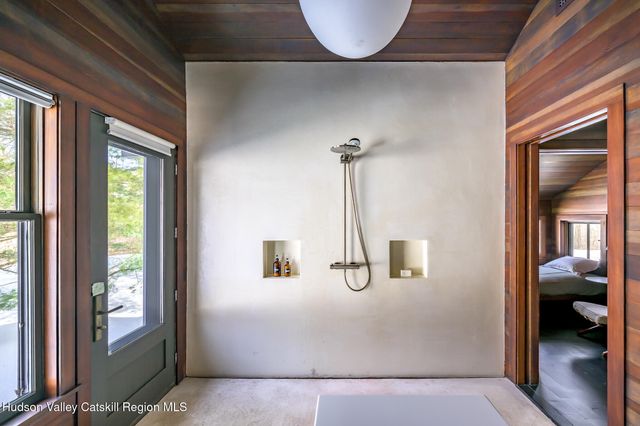 890 Bald Mountain Road, Austerlitz, NY 12017