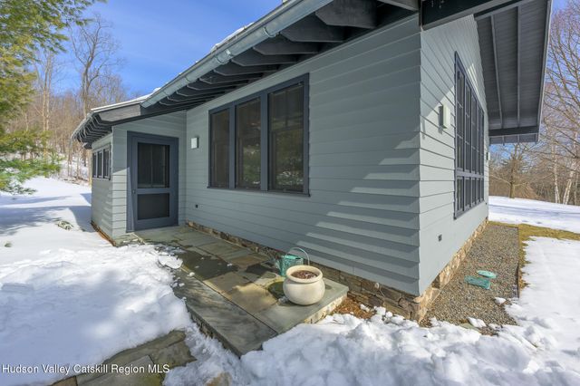 890 Bald Mountain Road, Austerlitz, NY 12017