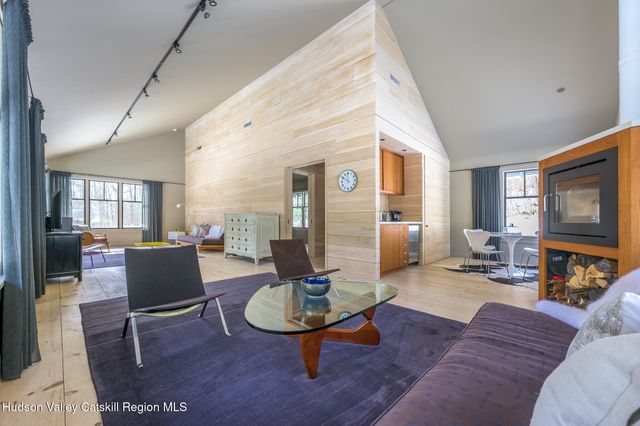 890 Bald Mountain Road, Austerlitz, NY 12017