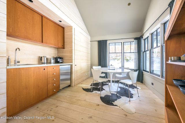 890 Bald Mountain Road, Austerlitz, NY 12017