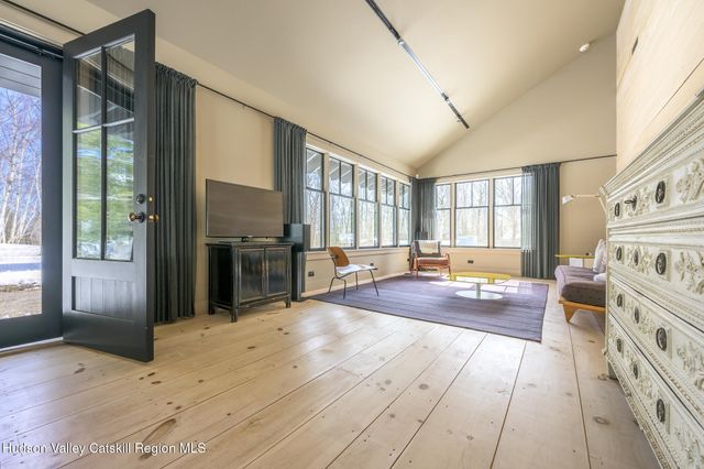 890 Bald Mountain Road, Austerlitz, NY 12017