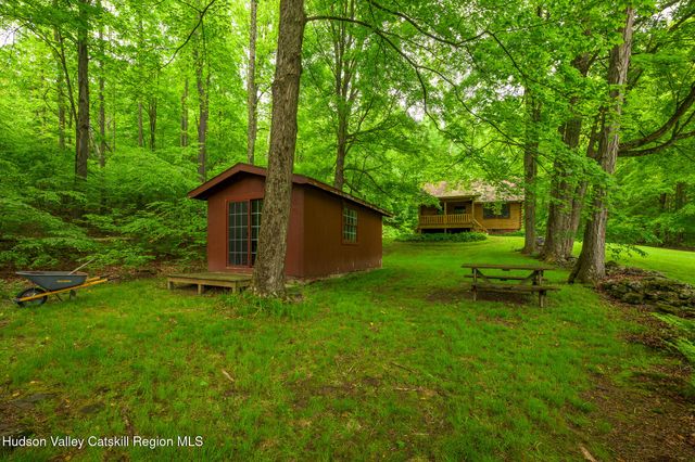 890 Bald Mountain Road, Austerlitz, NY 12017