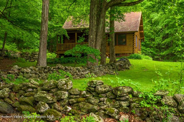 890 Bald Mountain Road, Austerlitz, NY 12017