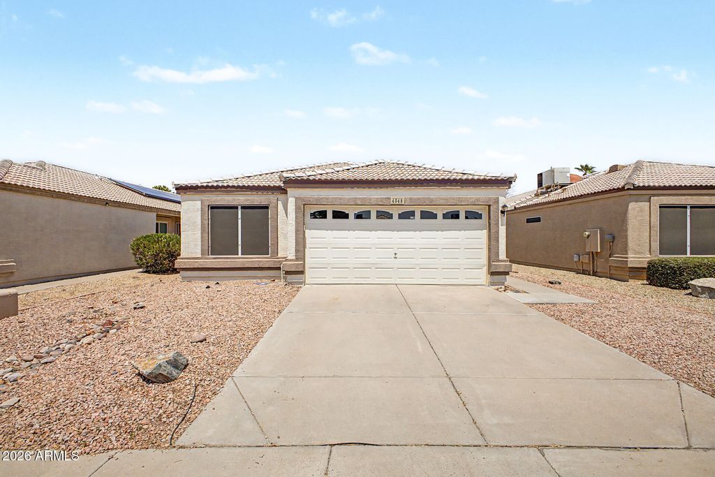 4348 E CAMPO BELLO Drive, Phoenix, AZ 85032