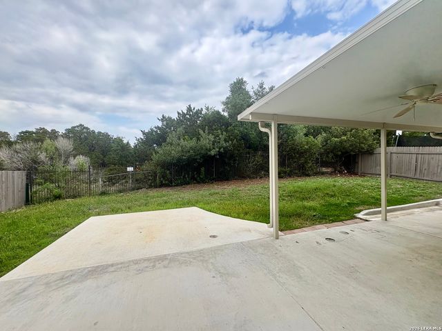 15810 COTTON TAIL LN, San Antonio, TX 78255