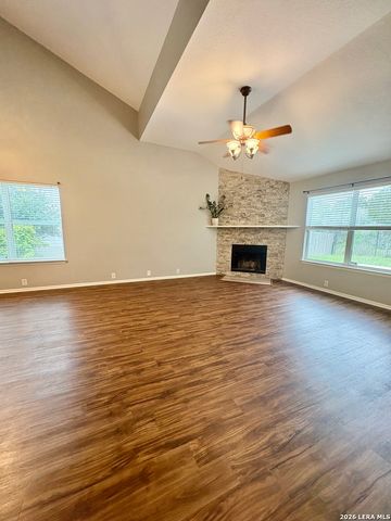 15810 COTTON TAIL LN, San Antonio, TX 78255