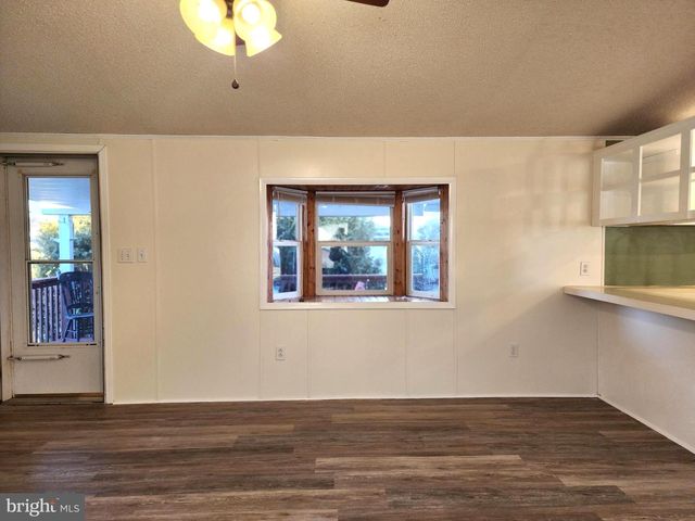 63 WALKER AVE, Gettysburg, PA 17325