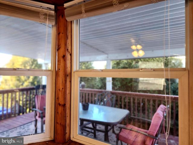 63 WALKER AVE, Gettysburg, PA 17325