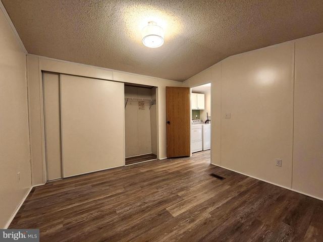 63 WALKER AVE, Gettysburg, PA 17325