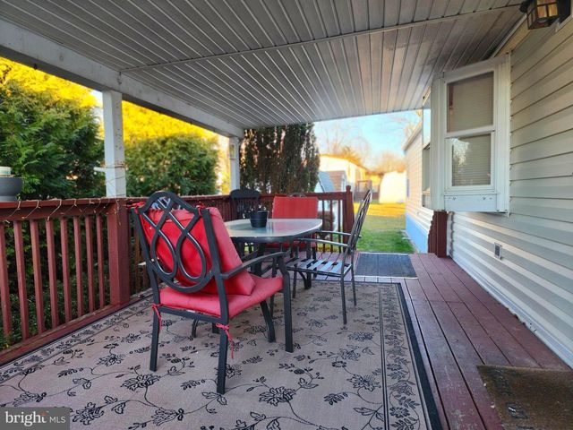 63 WALKER AVE, Gettysburg, PA 17325