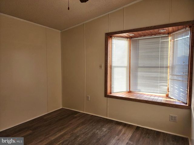 63 WALKER AVE, Gettysburg, PA 17325