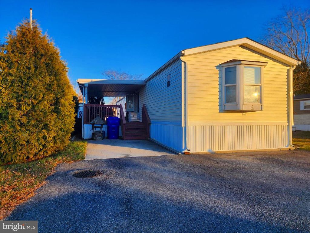 63 WALKER AVE, Gettysburg, PA 17325